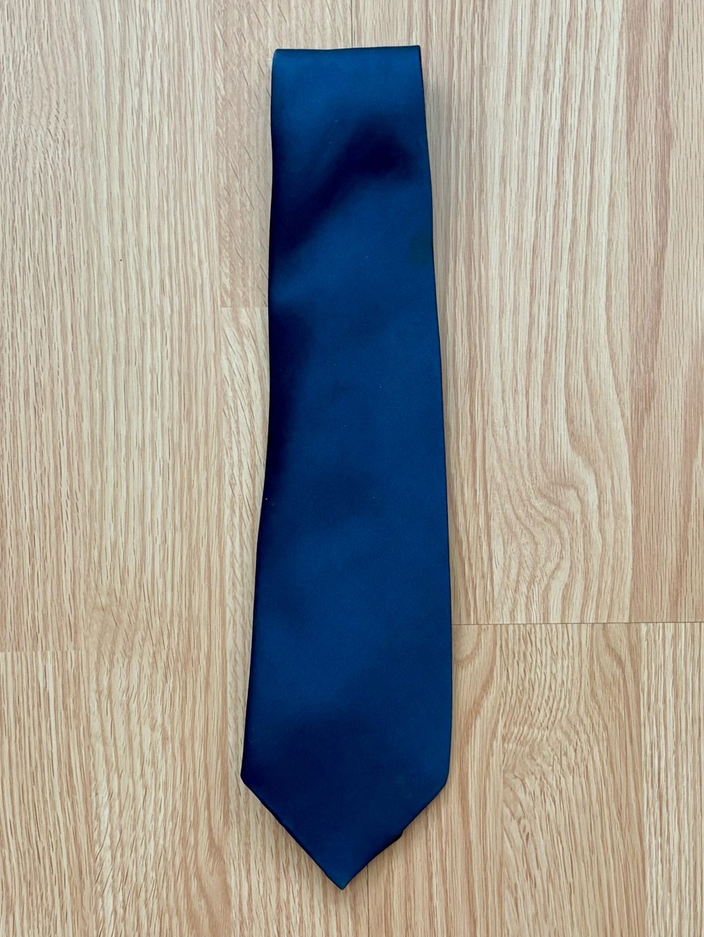 Classic Men's Navy Solid Silk Tie